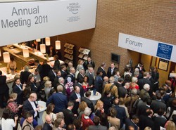 Antykapitaliści podkładają bomby i grożą... cukrem!