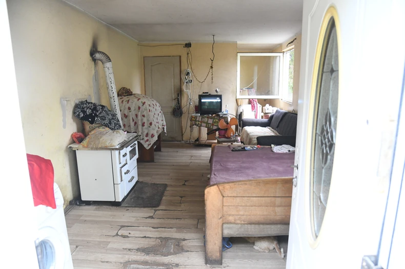 Snežana Pavlović struju dobija iz obližnje crkve