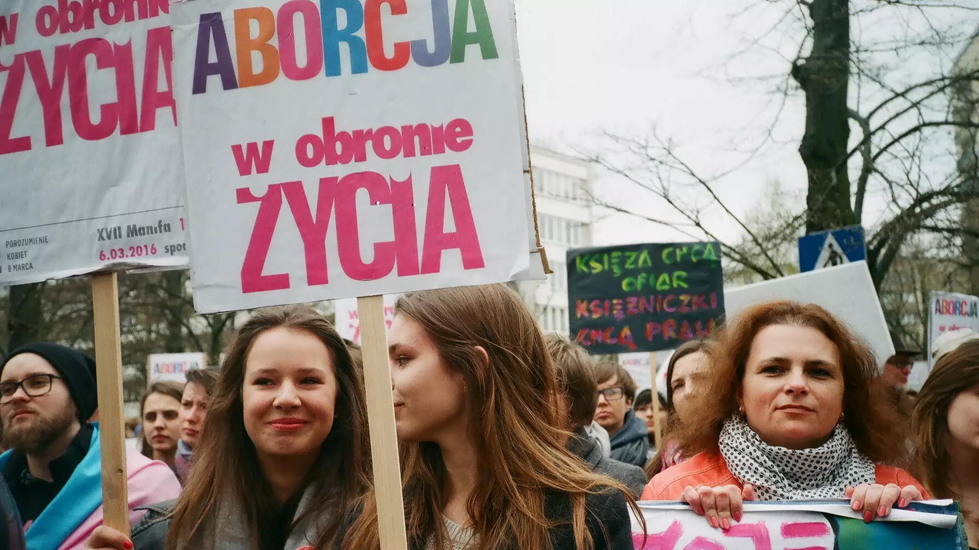 Byliśmy na sobotniej manifestacji pod Sejmem, ale nie śpiewaliśmy o waginach w chmurach