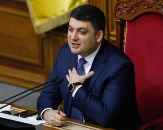 Ukraina: Gabinet drżąco kruchej koalicji