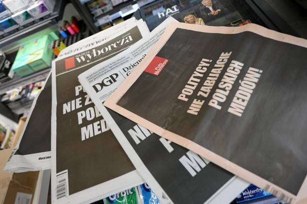 Jedynki gazet, protest prasy w związku z nowelizacja ustawy o prawach autorskich