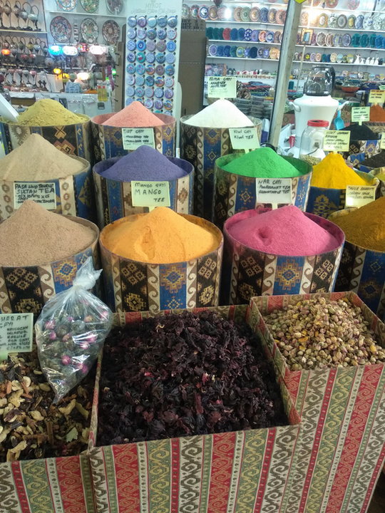Herbaty owocowe na bazarze
