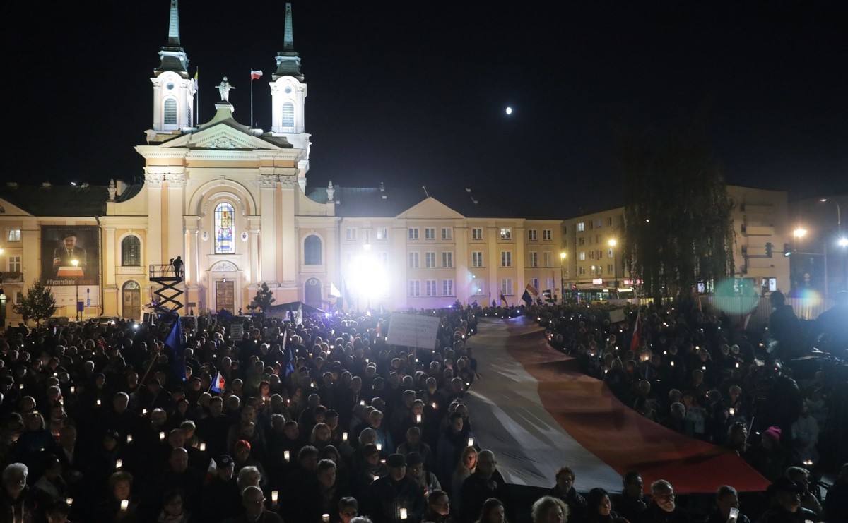 Demonstracje w obronie sądów