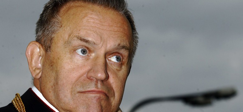 Ksiądz Jankowski: Premier robi sobie jaja