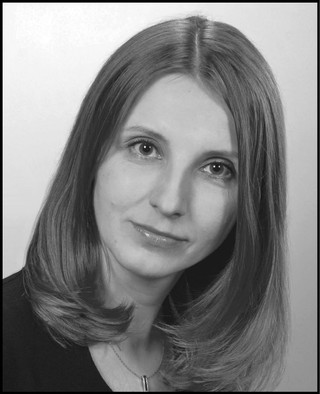 Magdalena Januszewska, radca prawny prowadzący indywidualną  kancelarię, specjalizujący się w prawie pracy i zabezpieczenia społecznego