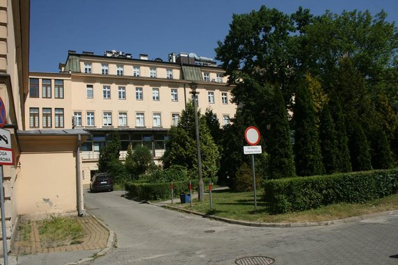 Szpital Uniwersytecki obecnie w Wesołej ma oddział ginekologiczny i onkologiczny