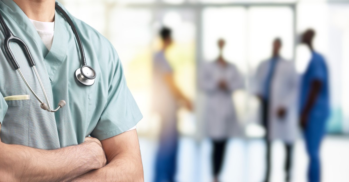 Choroba na urlopie lub wypadek za granicą? NFZ tego nie pokryje! Poznaj swoje prawa i zabezpiecz się przed wyjazdem