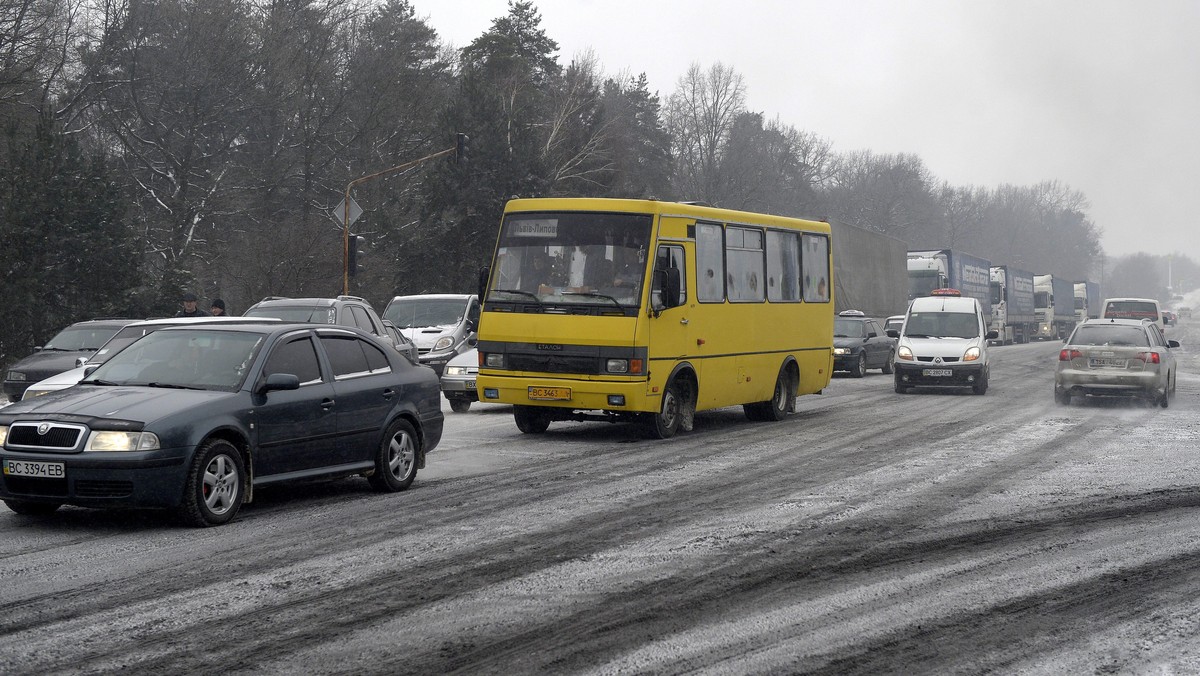 UKRAINA PRZEJCIE GRANICZNE BLOKADA DROGI E40