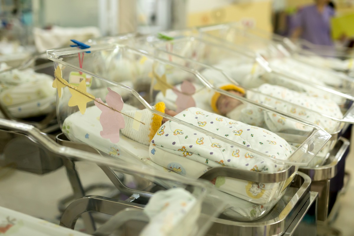 Tylko robiąc karierę jesteśmy w stanie zagwarantować sobie dochody potrzebne do godnego życia w późnym kapitalizmie. Dziecko w oczywisty sposób burzy ten plan