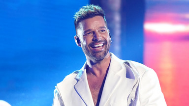 Ricky Martin wystąpił na okładce z mężem. Tak świętują Miesiąc Dumy