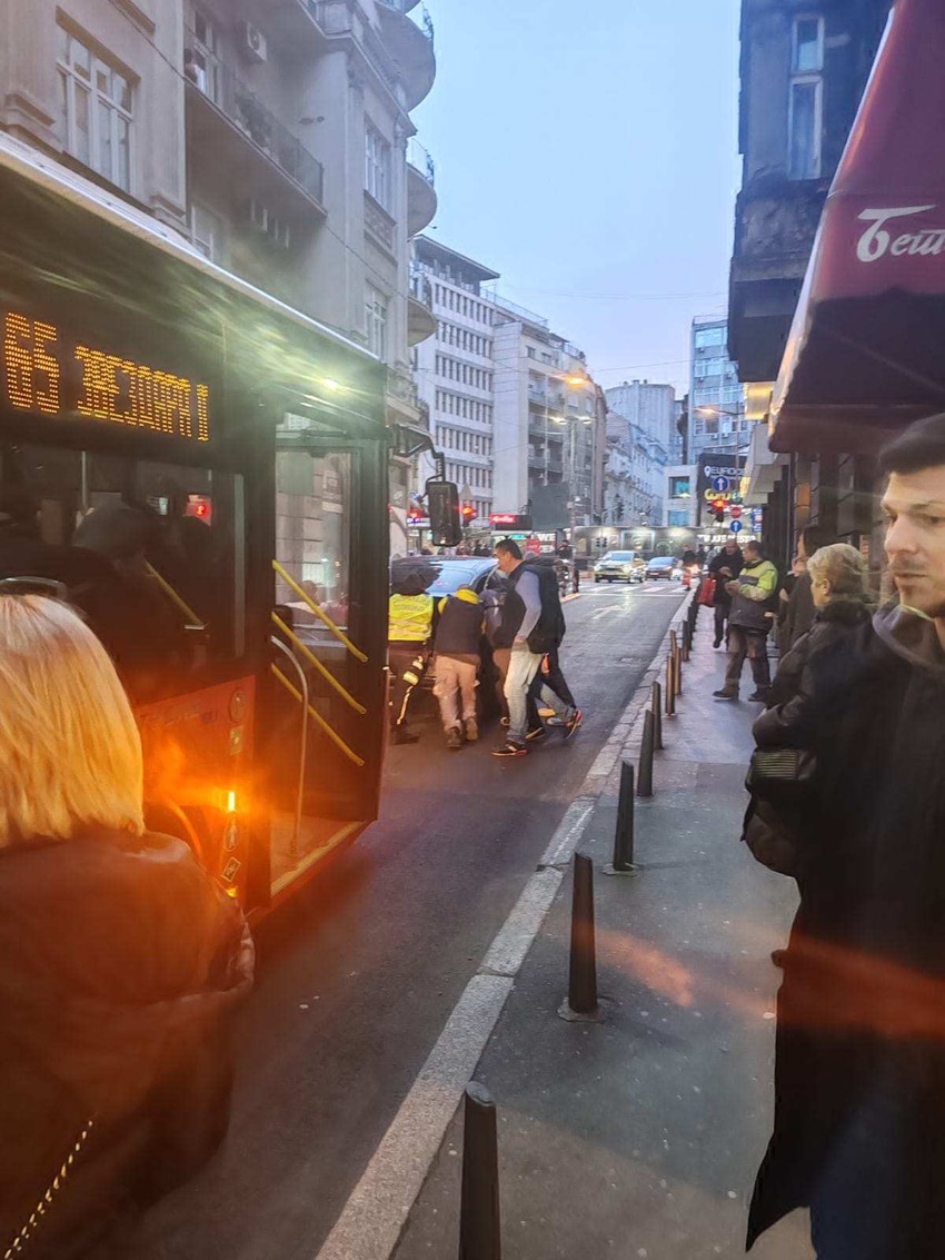 Kolona u Nušićevoj zbog pokvarenog auta