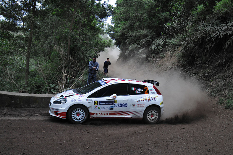 IRC – SATA Rally Acores: Kris Meeke i Peugeot 207 S2000 (fotogaleria)