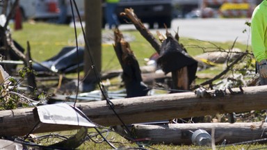 Tornada i burze w USA, śmierć 45 osób