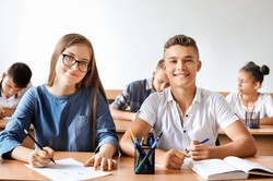 Egzamin ósmoklasisty 2024: Arkusze z angielskiego z poprzednich lat. Powtórz je, a na pewno zdasz