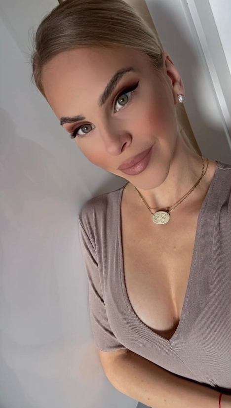 Speváčka Barbora Balúchová. 