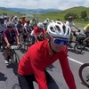 Mehmet Fatih Čičekli (u crvenom) se brani rečima: Bavim se sportom - u sportskoj odeći | Foto: Mehmet Fatih Çiçekli