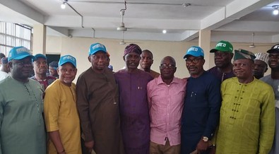 5 PDP grassroots leaders, supporters defect to APC in Ondo