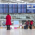 Strajki na niemieckich lotniskach, opóźnione i odwołane loty. Spór o 1 euro