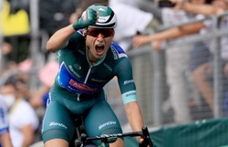 Philipsen wygrał 11. etap Tour de France. Vingegaard nadal liderem