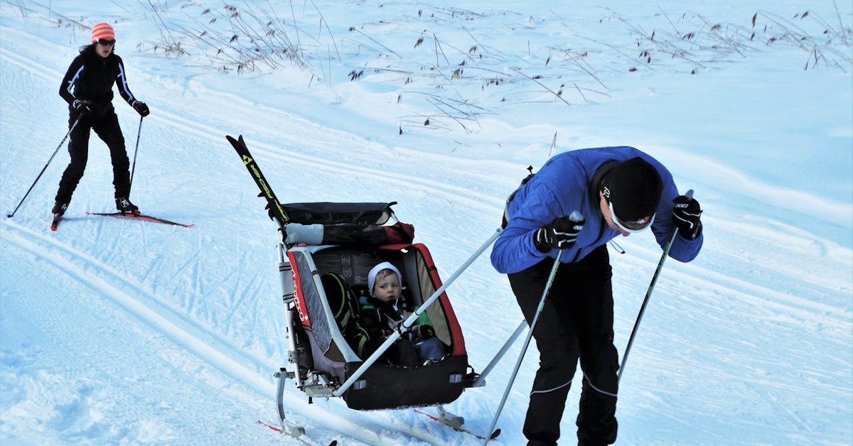 Ojcowie choćby nie wiedzą, jak dużo dni urlopowych im przysługuje. ZUS przypomina, bezpowrotnie tracą czas, który mogliby spędzić z dziećmi podczas płatnego urlopu