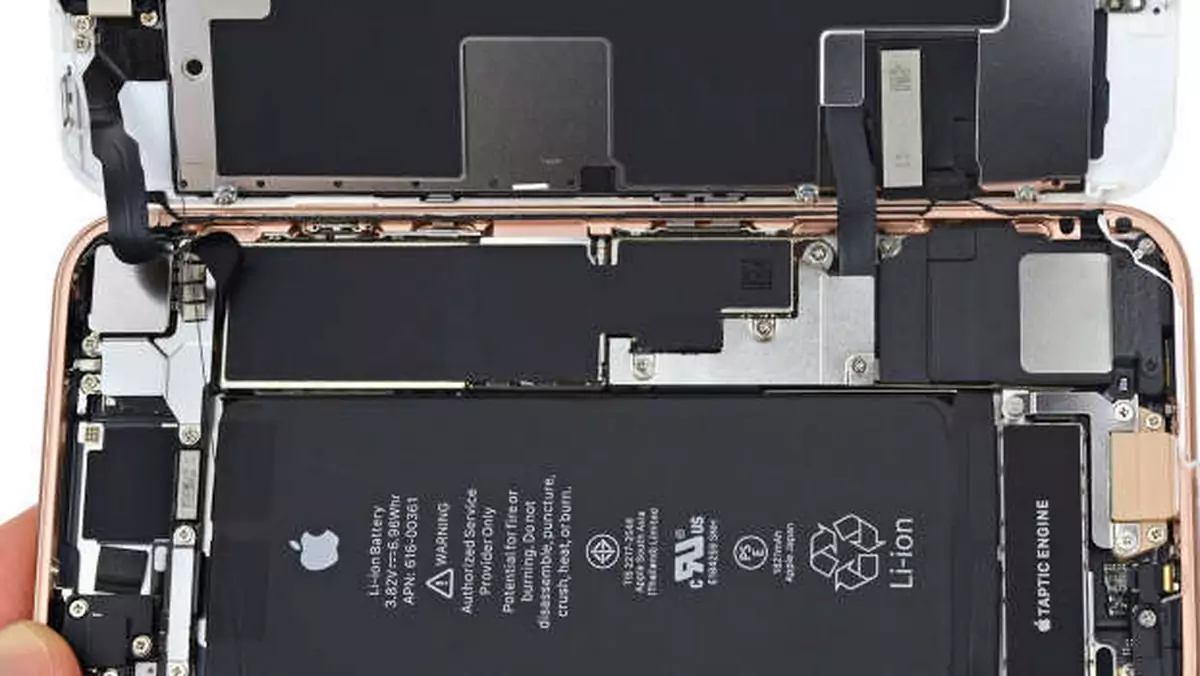 Apple uruchamia program naprawy płyt głównych jednego z iPhone'ów