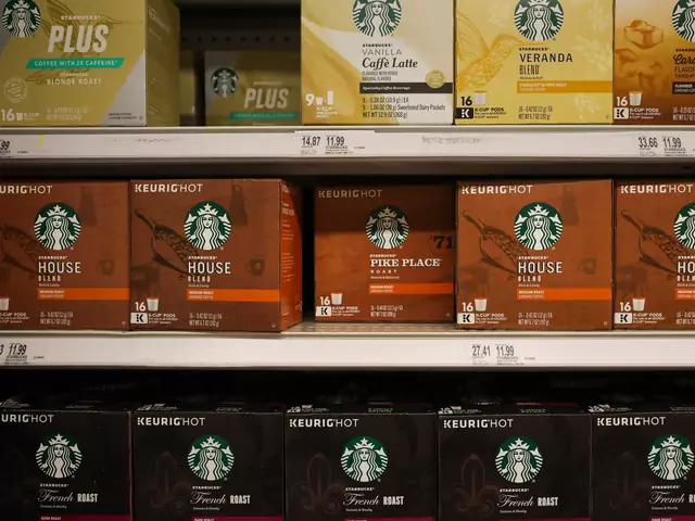 Starbucks Is Going Strawless By 2020 - Starbucks Adds More Strawless  Markets 2019