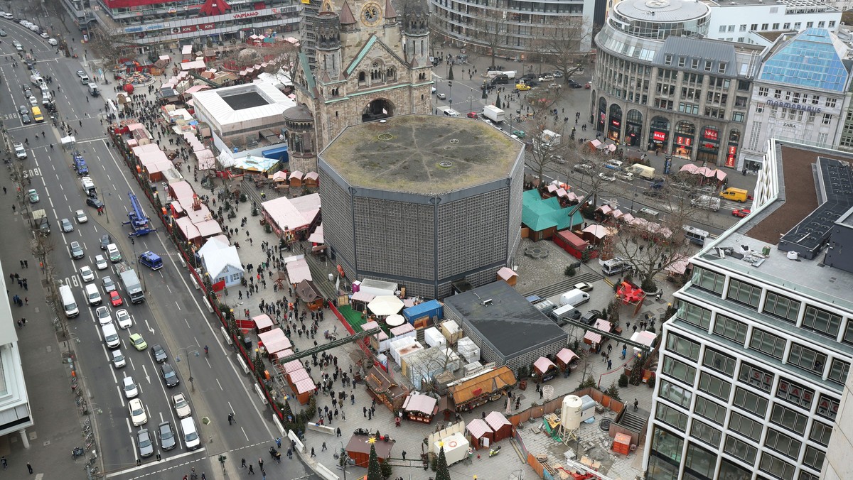 Trzy dni po zamachu jarmark na Breitscheidplatz znów otwarty