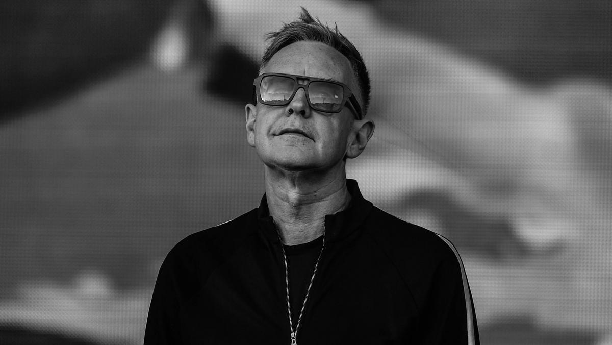 Andy Fletcher, klawiszowiec i jeden z założycieli brytyjskiego zespołu Depeche Mode podczas koncertu w ramach „Global Spirit Tour, w Lipsku. Niemcy, 27 maja 2017 r. „Fletch zmarł w wieku 60 lat.