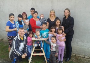 NOVI SAD-Stolar Mile u poseti porodici Đurić u CRvenki koja ima 11 dece Foto facebook