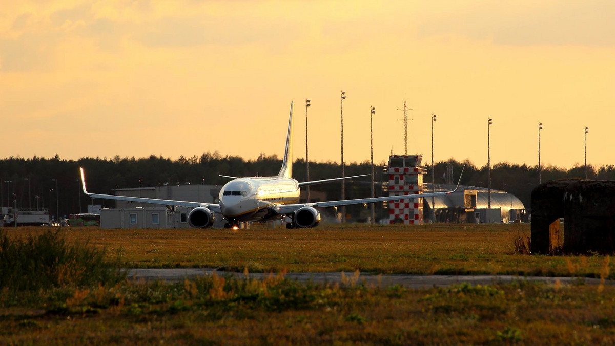 Ponad pół miliona pasażerów obsłużyło tego lata podwarszawskie lotnisko w Modlinie - poinformował w piątek port. To o 10 proc. więcej niż w analogicznym okresie ubiegłego roku. Najwięcej osób podróżowało do Londynu, Wrocławia, Brukseli i Gdańska.