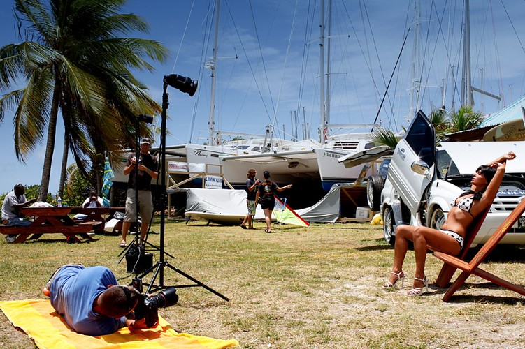 Miss tuningu na 2009 rok jest międzynarodowa modelka Martina Ivezaj