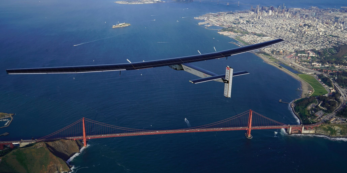 Samolot o napędzie słonecznym Solar Impulse 2 