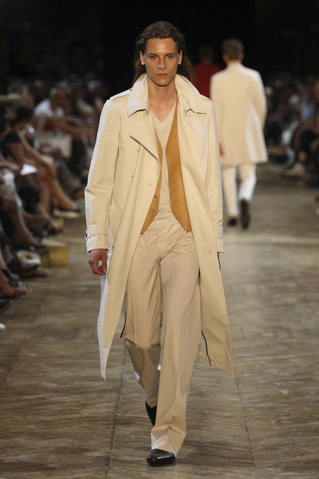 Tomek Szczukiecki na pokazie Cerruti S/S 2011