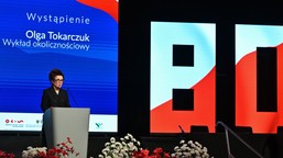 olga tokarczuk: polakiem mógł się stać żyd, ukrainiec, rom czy niemiec