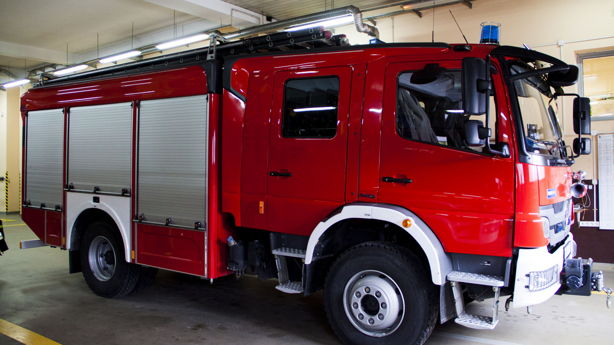 Ponad 220 interwencji musieli podjąć wielkopolscy strażacy po nocnych ulewach i silnym wietrze, który nawiedził region - poinformował rzecznik wielkopolskiej straży pożarnej Sławomir Brandt.