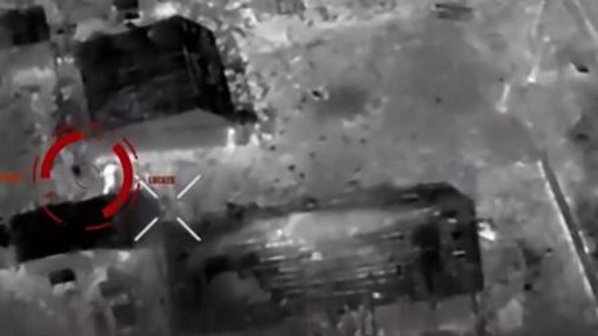 Borba između ukrajinskog robota i ruskog vojnika