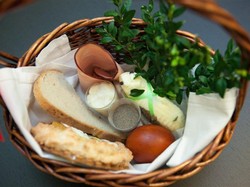 Wielkanocny koszyczek to nie miejsce dla jajka niespodzianki!