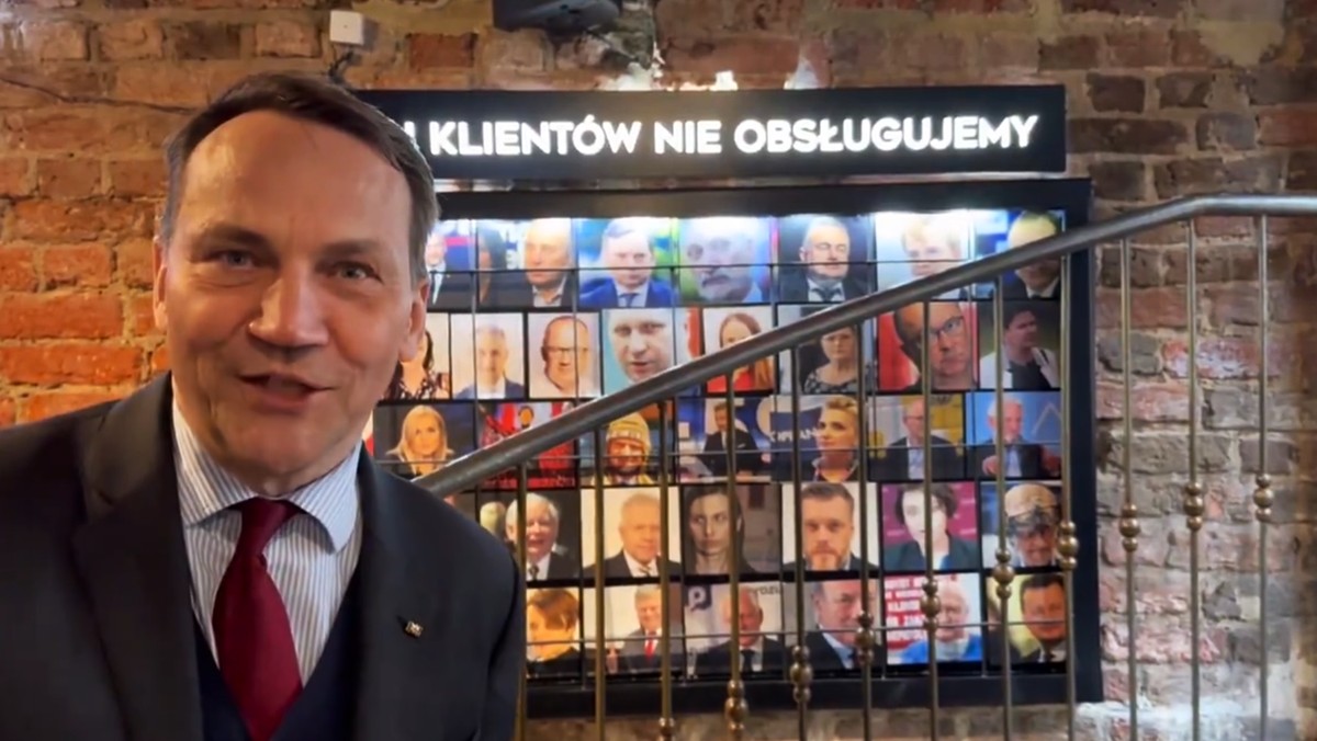 Radosław Sikorski w pubie Sławomira Mentzena. "Czuję się wykluczony!" 