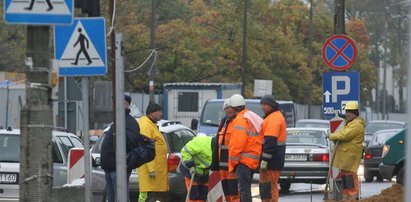 Drogowcy nie zdążą z remontem Powązkowskiej przed Świętem Zmarłych