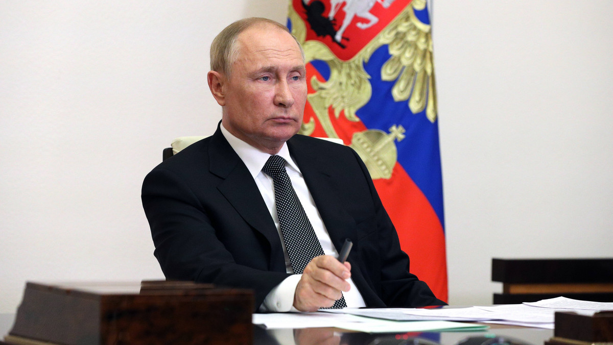 Putin ostrzega przed ryzykiem "katastrofy". Trzy scenariusze wojny w Ukrainie