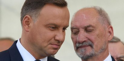 Macierewicz ukrył to przed Dudą! Szef BBN oburzony