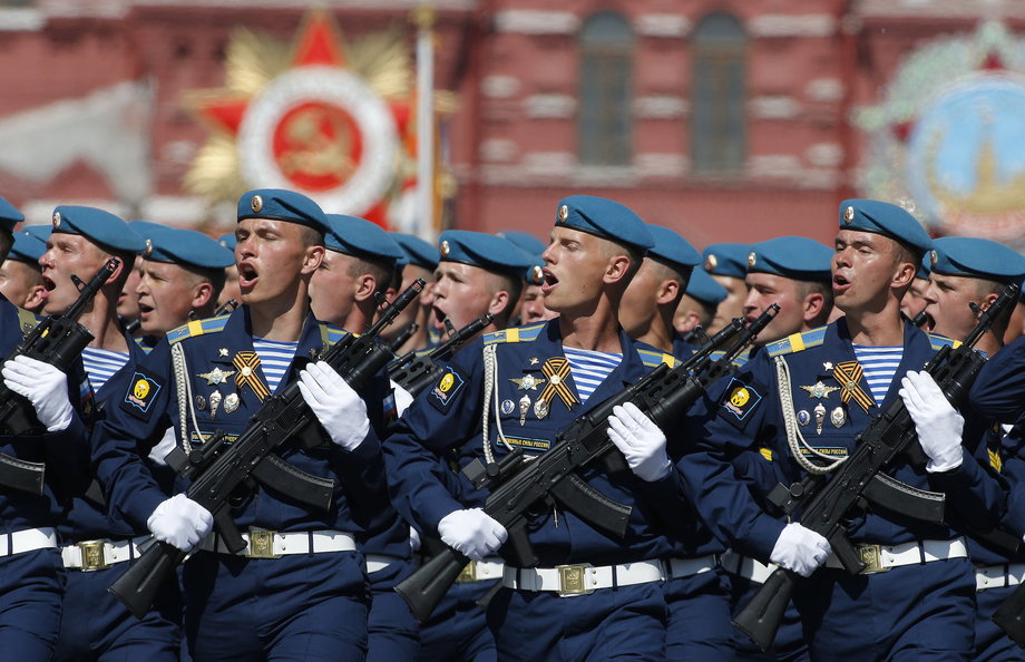 Russian servicemen march during the Victory Day parade, marking the 71st anniversary of the victory over Nazi Germany in World War Two, at Red Square in Moscow, Russia, May 9, 2016.