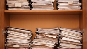 1600 tomów i 320 tysięcy stron. Sędzia z Olsztyna przed historycznym wyzwaniem