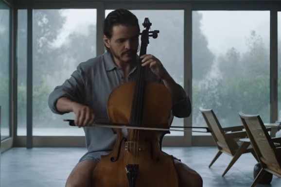 OBJAVLJEN PRVI TREJLER ZA FILM "BEHEMOTH!" Pedro Paskal u ulozi violončeliste: "Oduvek sam priželjkivao ovakvu ulogu" (VIDEO)