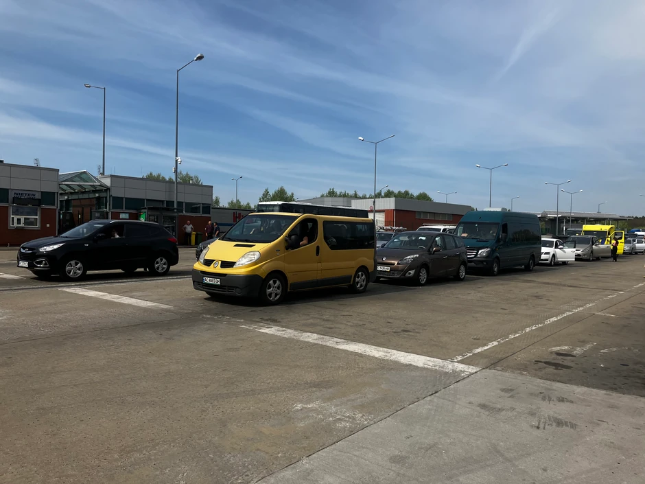 Kolona na graničnom prelazu