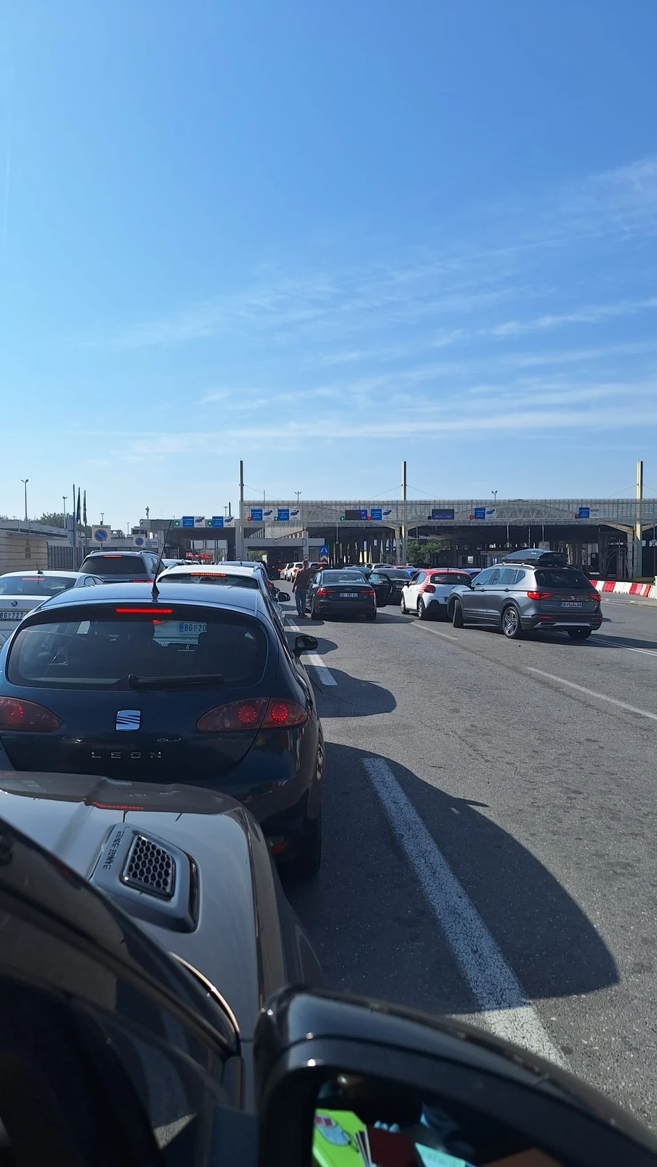 Srpska porodica na Evzoniju