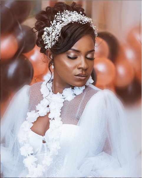 Bridal hair gear 