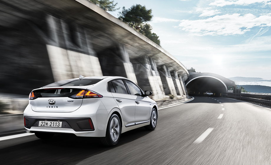 Hyundai Ioniq Hybrid - zdjęcie poglądowe