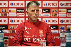 Jaroslav Silhavy pozostanie selekcjonerem Czech w meczu z Polską