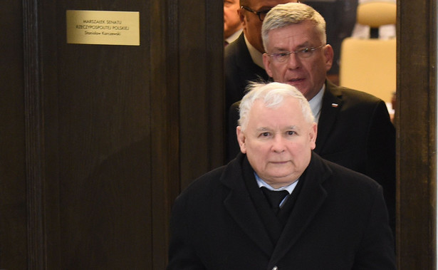 Jarosław Kaczyński już wie, co marszałek Sejmu zrobi w środę w sali plenarnej. "Ma obowiązek doprowadzić do normalności"